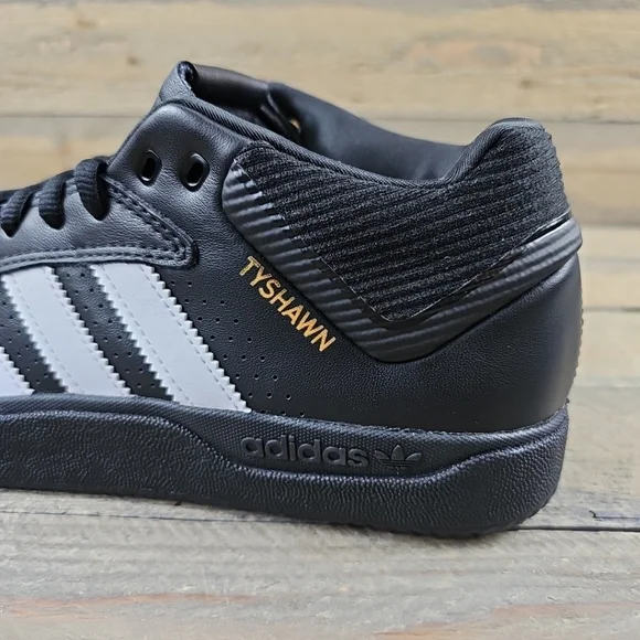 adidas Tyshawn Men's Casual Skate Leather Shoes Core Black White - Picture 9 of 12